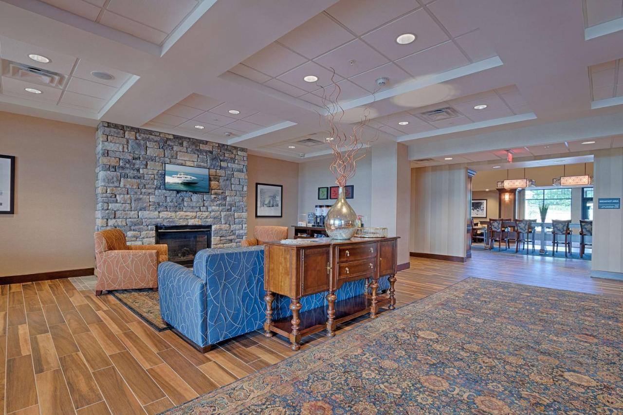 Hampton Inn & Suites Cazenovia, Ny Екстер'єр фото