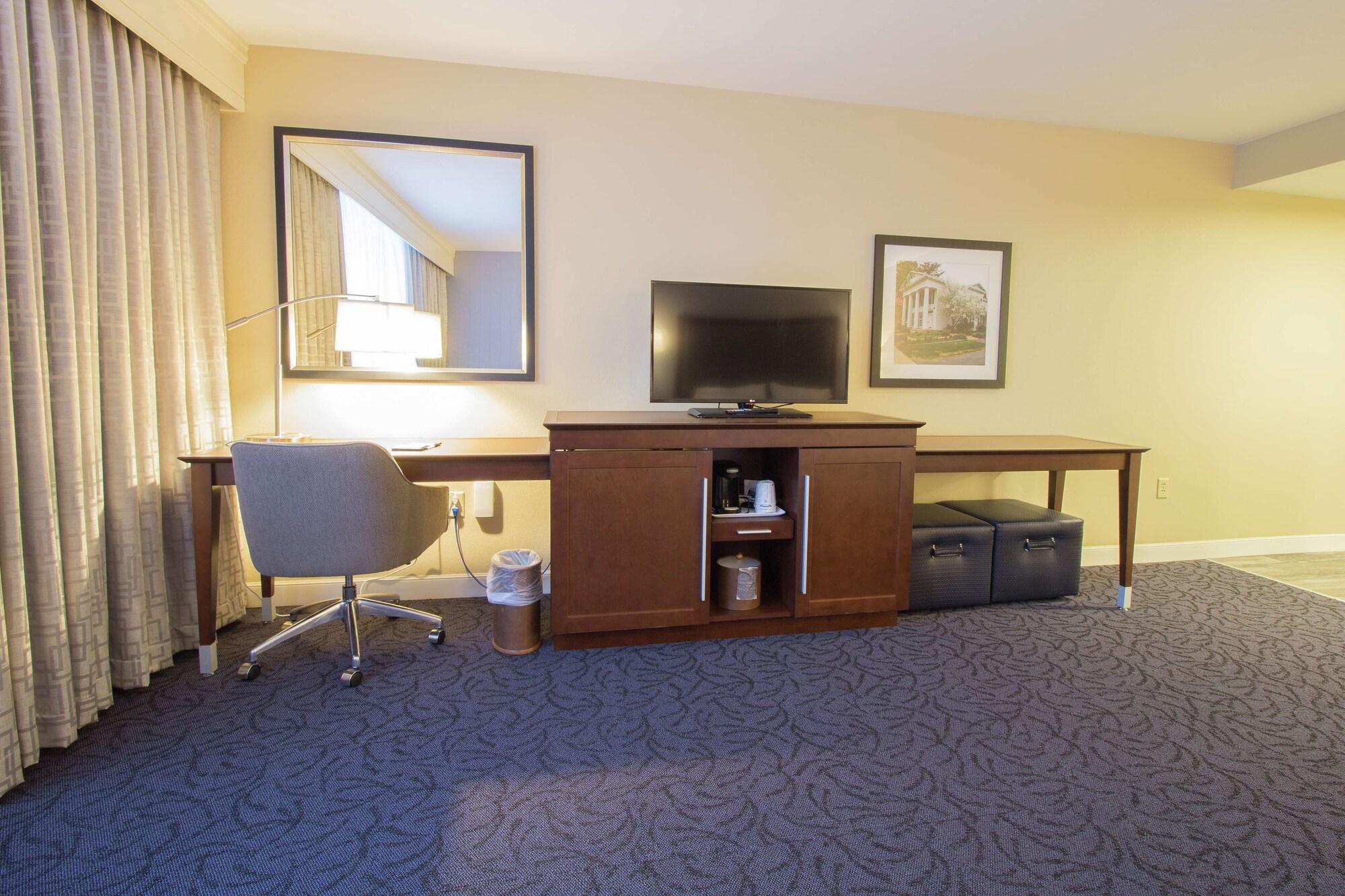 Hampton Inn & Suites Cazenovia, Ny Екстер'єр фото
