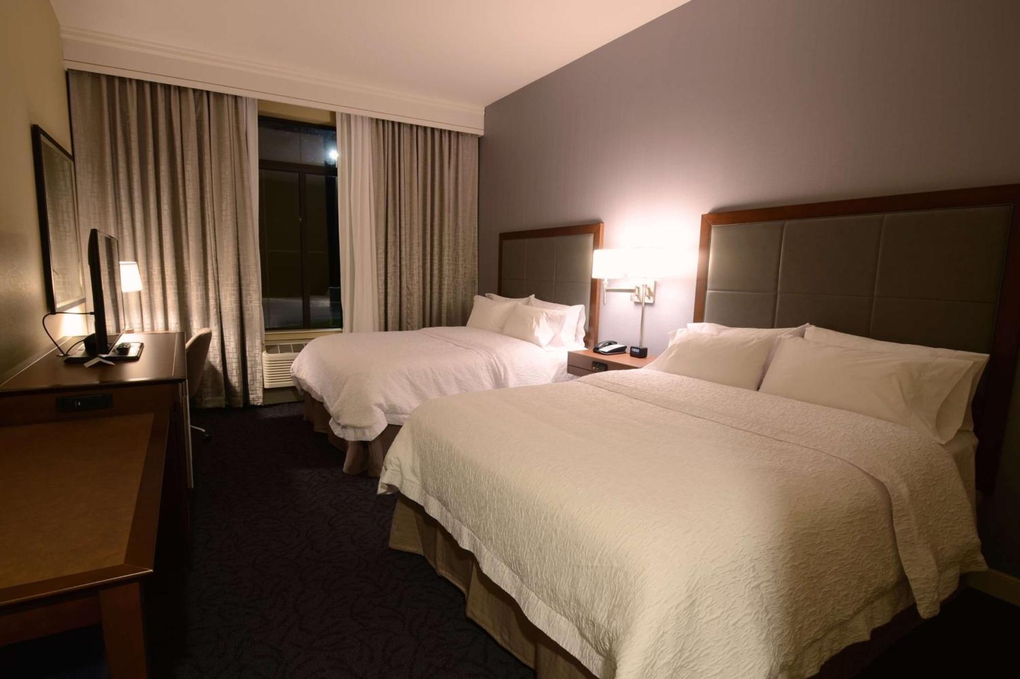 Hampton Inn & Suites Cazenovia, Ny Екстер'єр фото