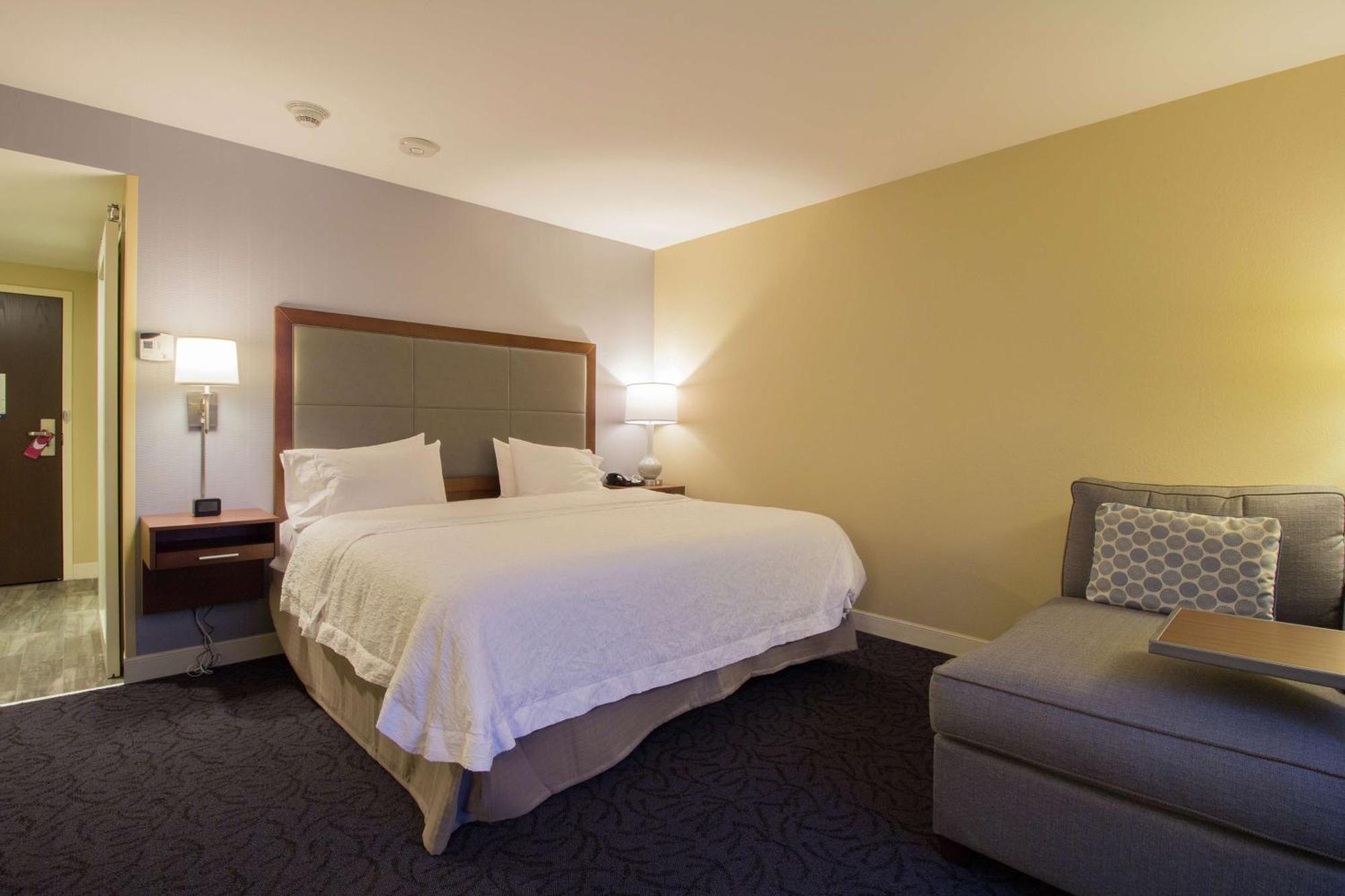 Hampton Inn & Suites Cazenovia, Ny Екстер'єр фото