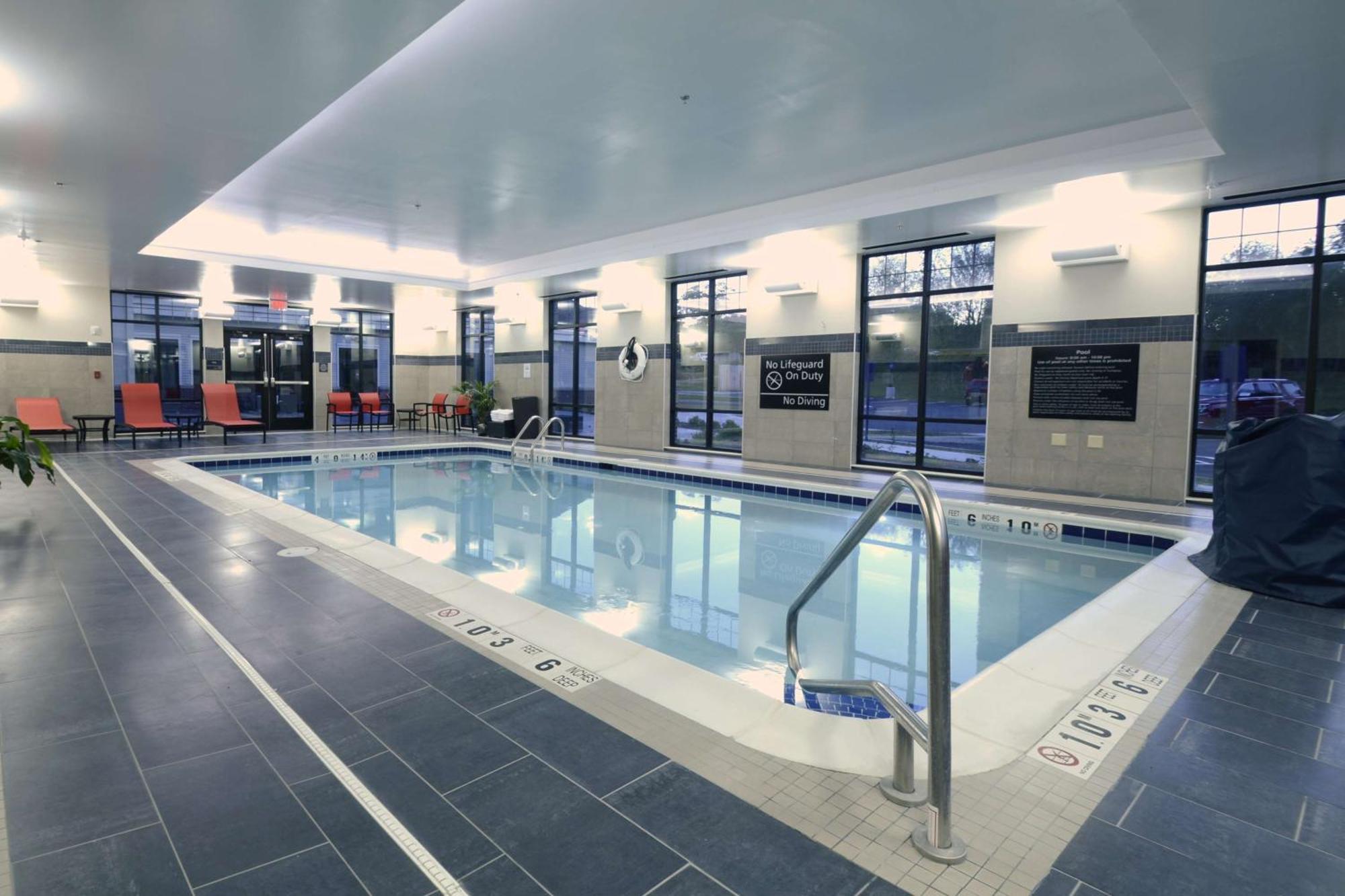 Hampton Inn & Suites Cazenovia, Ny Екстер'єр фото